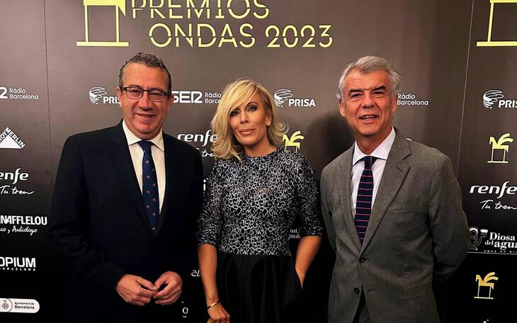 El alcalde asiste a la gala de entrega de los Premios Ondas por la Mención Especial del Jurado al Benidorm Fest